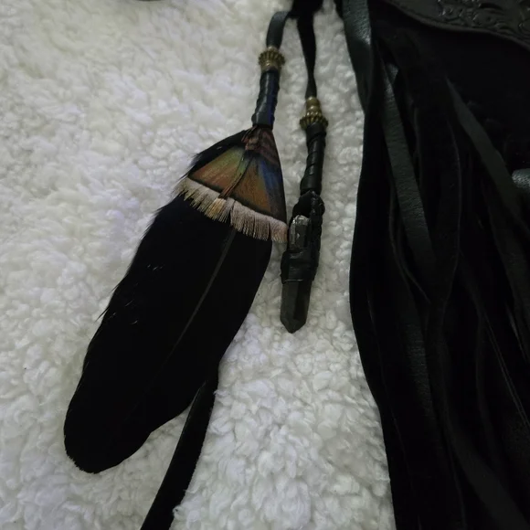 RESERVED❣️❣️Buffalo Girl Suede Phone Pouch - Picture 7 of 14